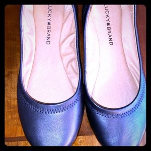 LUCKY BRAND FLATS